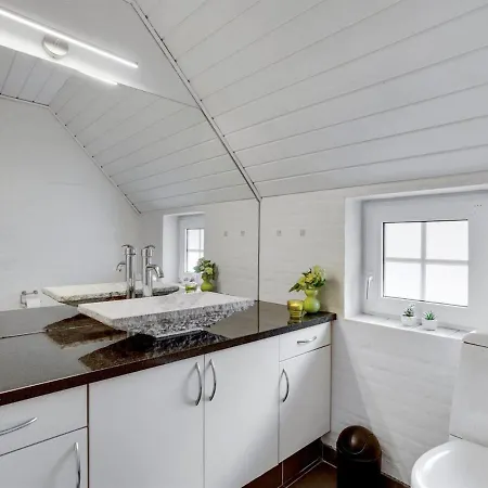 Nilla - 1-4km From The Sea By Interhome